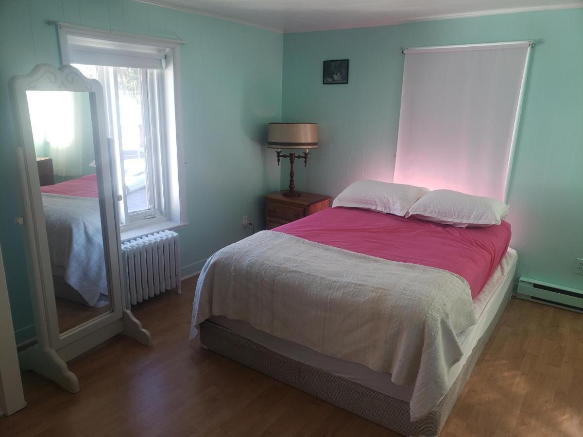 Appartement La Joie De Vivre à Trois-Pistoles Extérieur photo